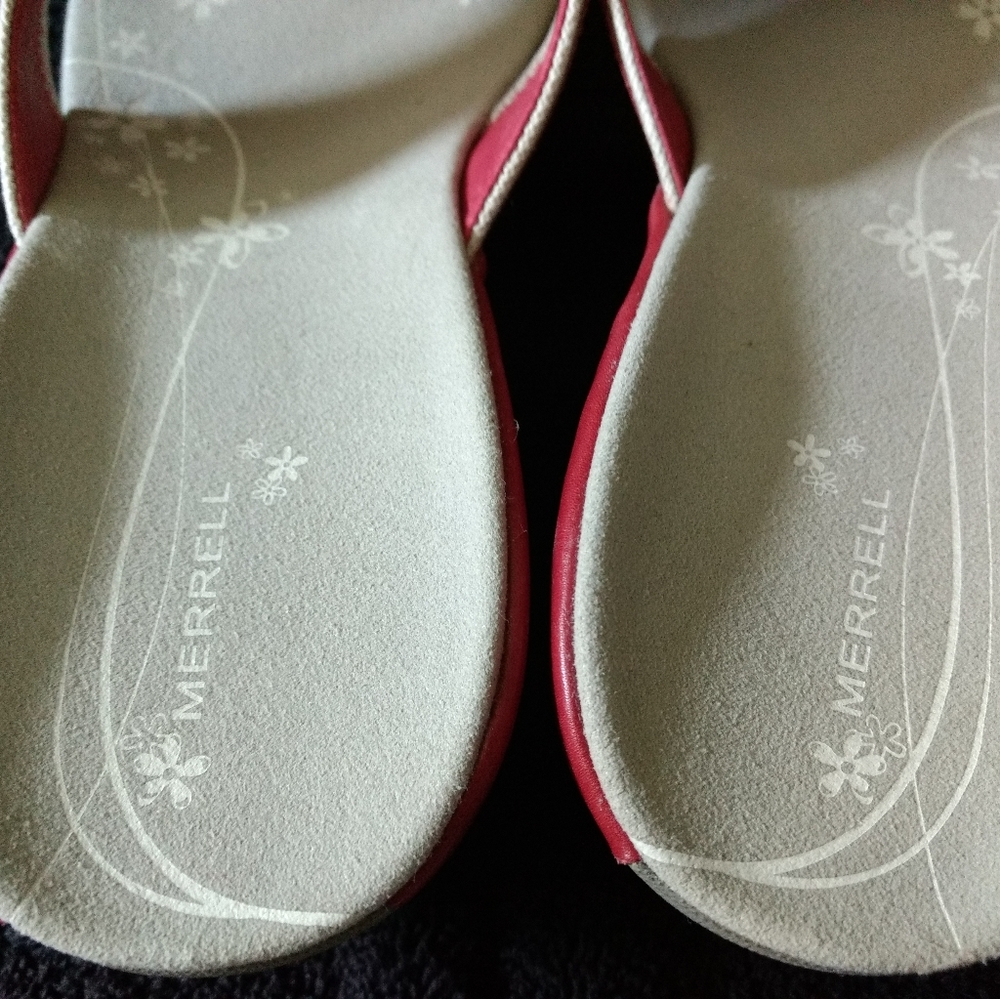 *Merrell Red Sandals* - Picture 8 of 10